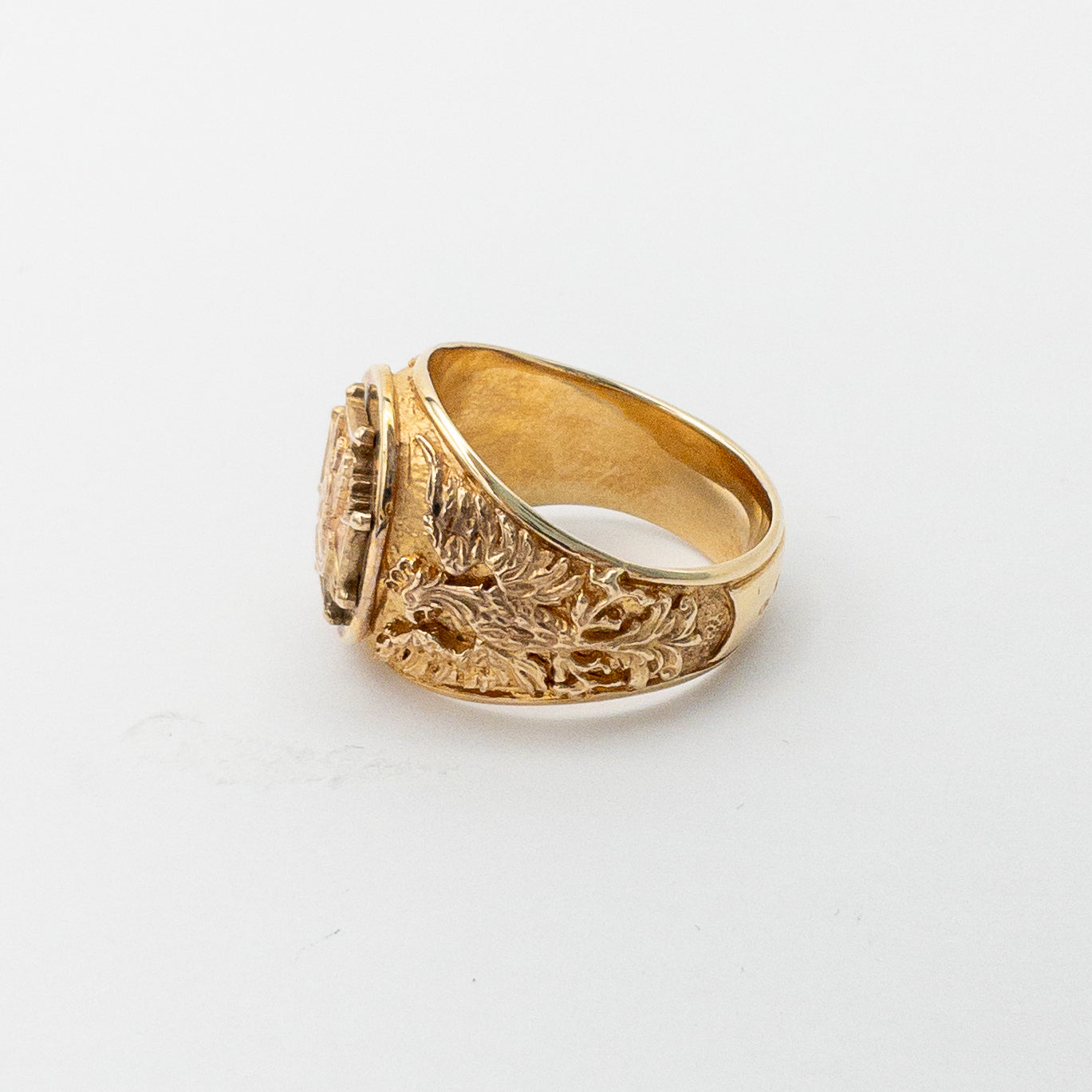 14k Gold White Eagle Ring with Black Madonna Size 10