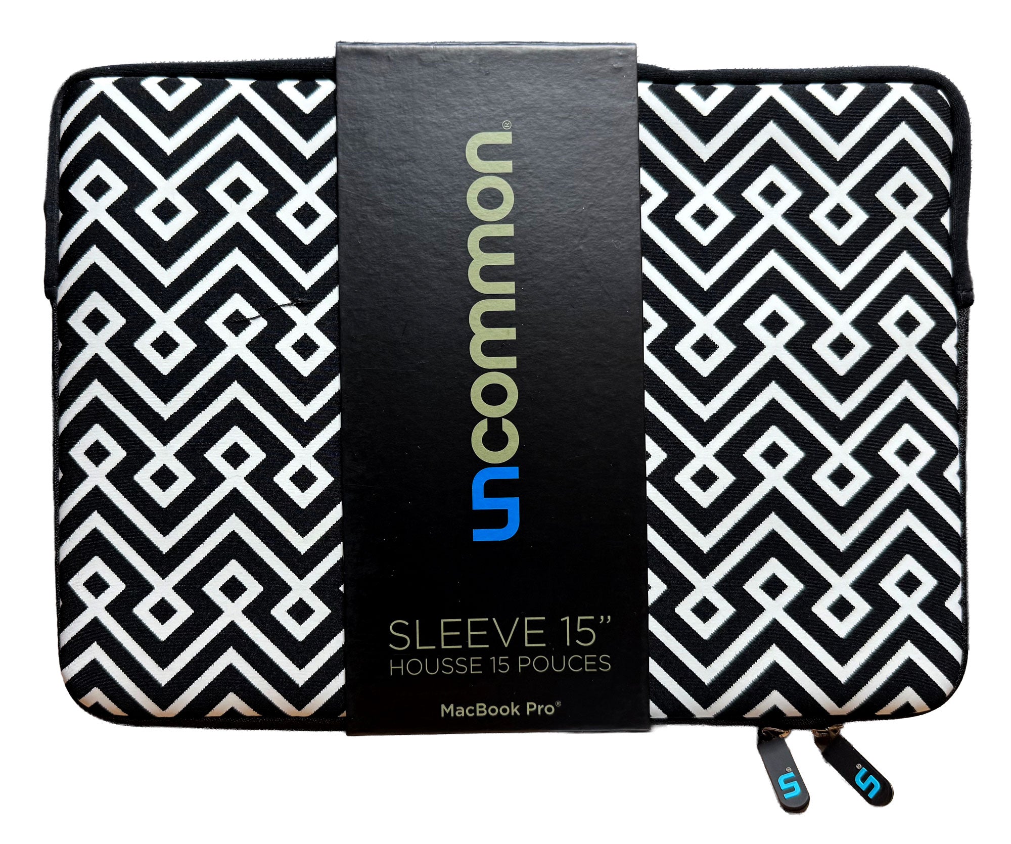 Loom Knots BW Neoprene Sleeve Cover for 15-Inch MacBook Pro
