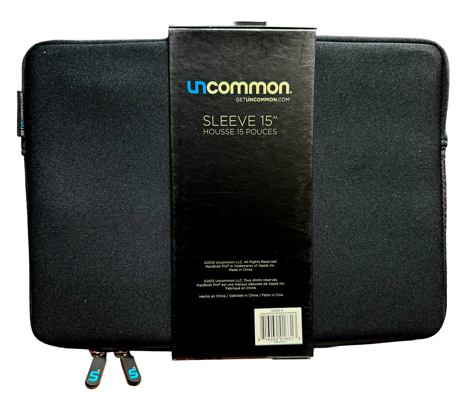 Loom Knots BW Neoprene Sleeve Cover for 15-Inch MacBook Pro