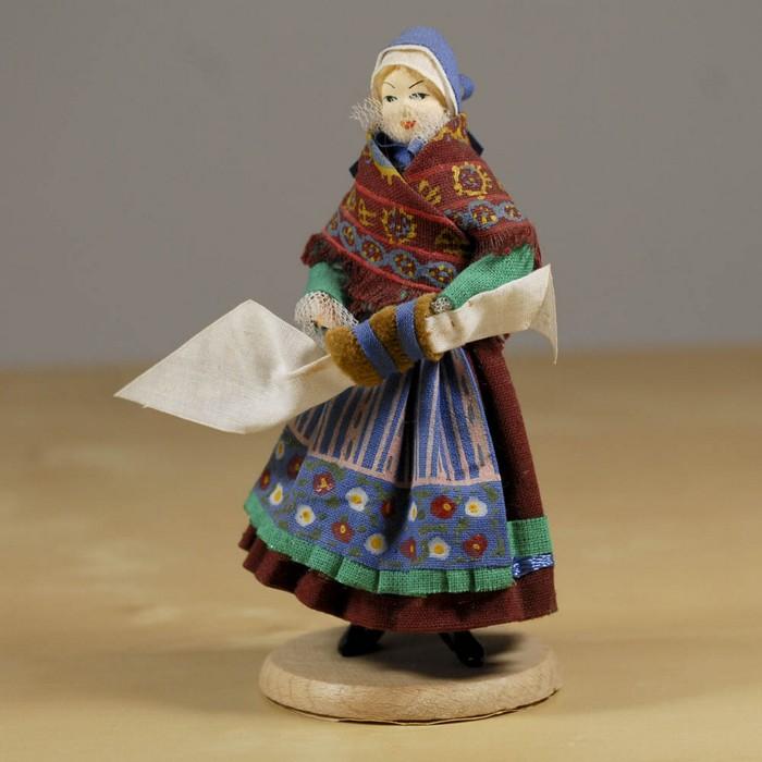 Folk Doll - Pyrzyce, Female 4.75 inches