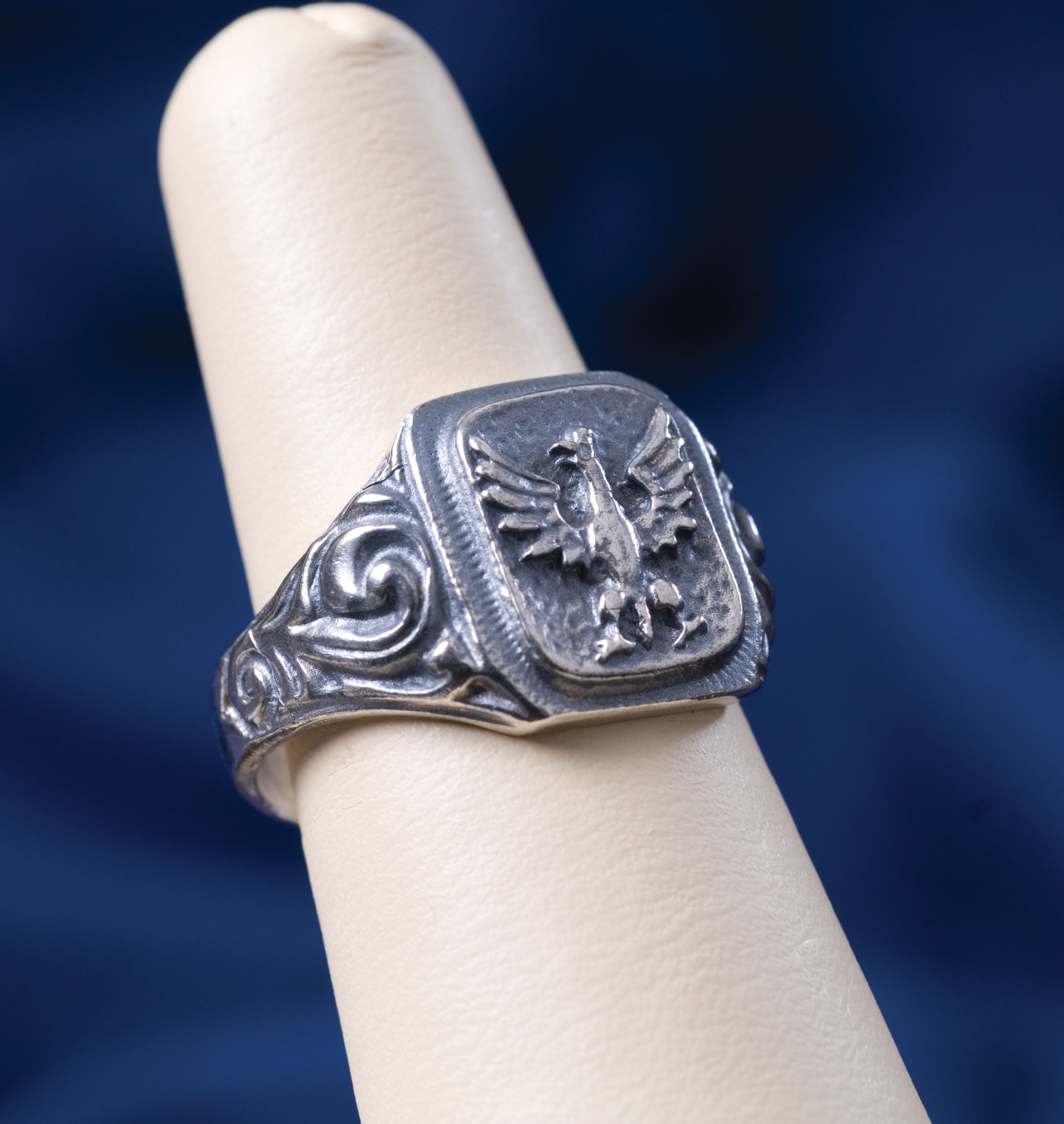 925pf Silver White Eagle Ring November Uprising