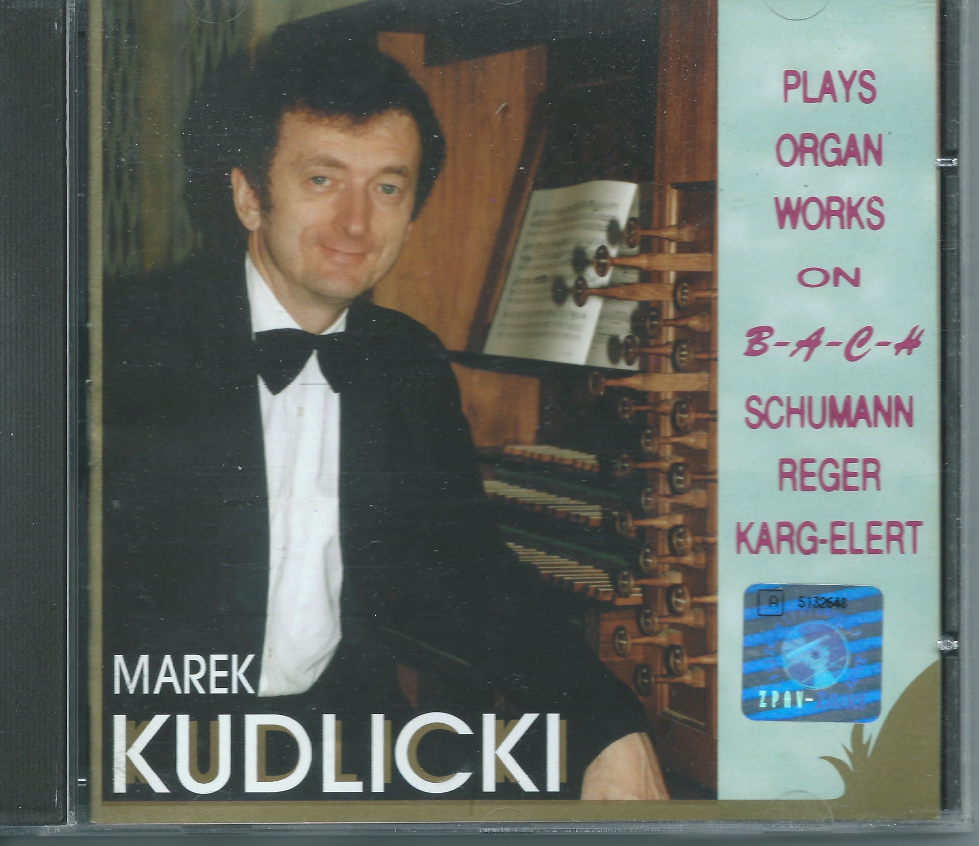Marek Kudlicki plays organ works on Bach